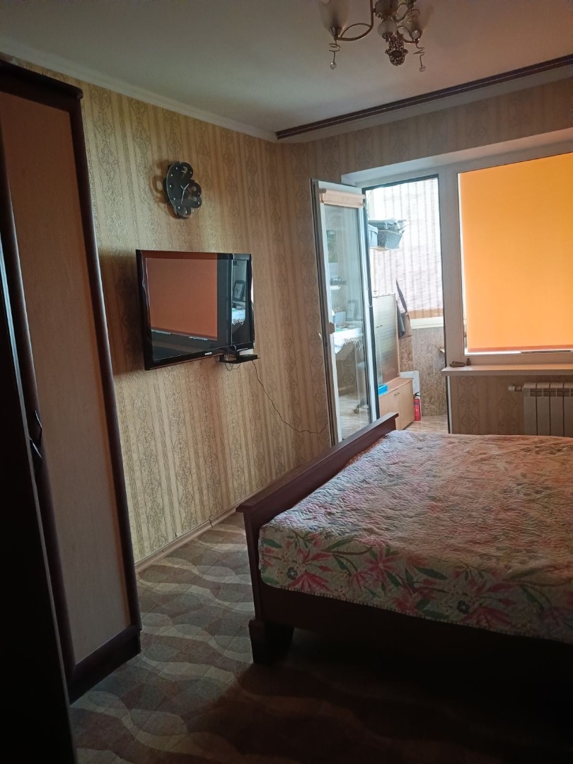 продажа трехкомнатной квартиры номер A-174574 в Суворовском районе, фото номер 16